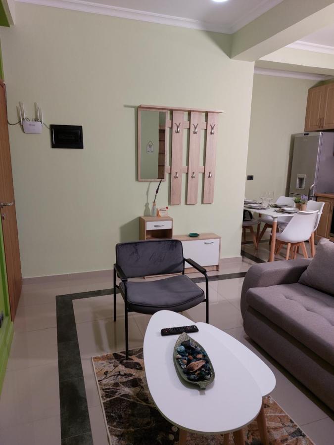 Vila Tafa Apartments Tirana Exteriör bild
