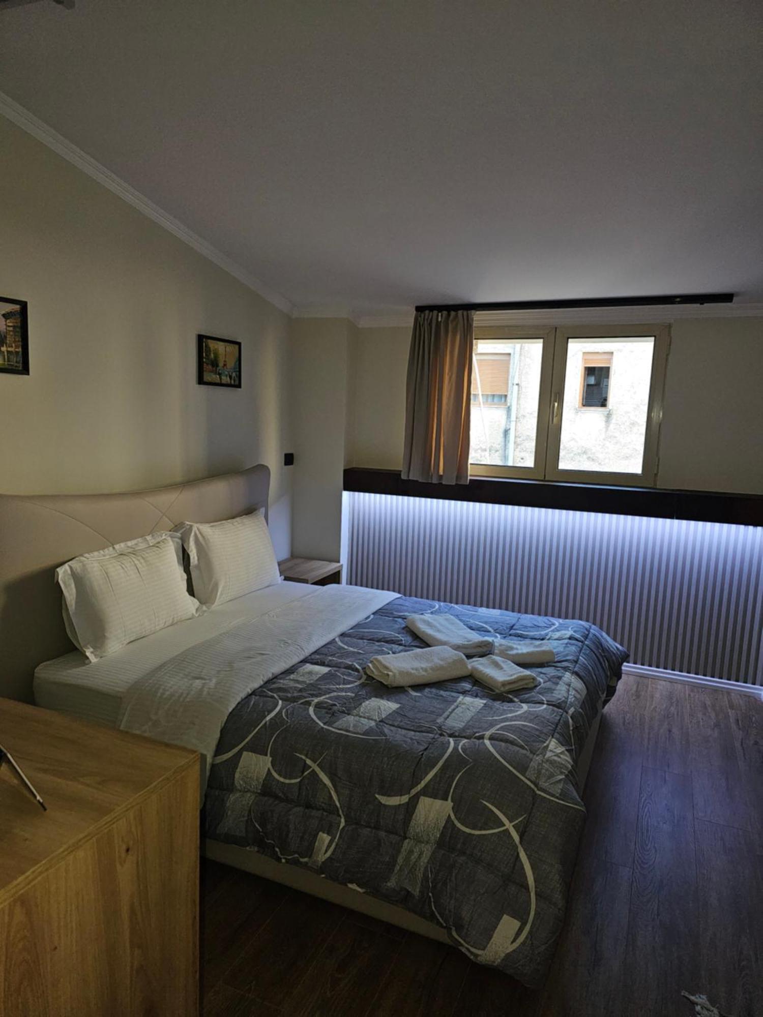 Vila Tafa Apartments Tirana Exteriör bild