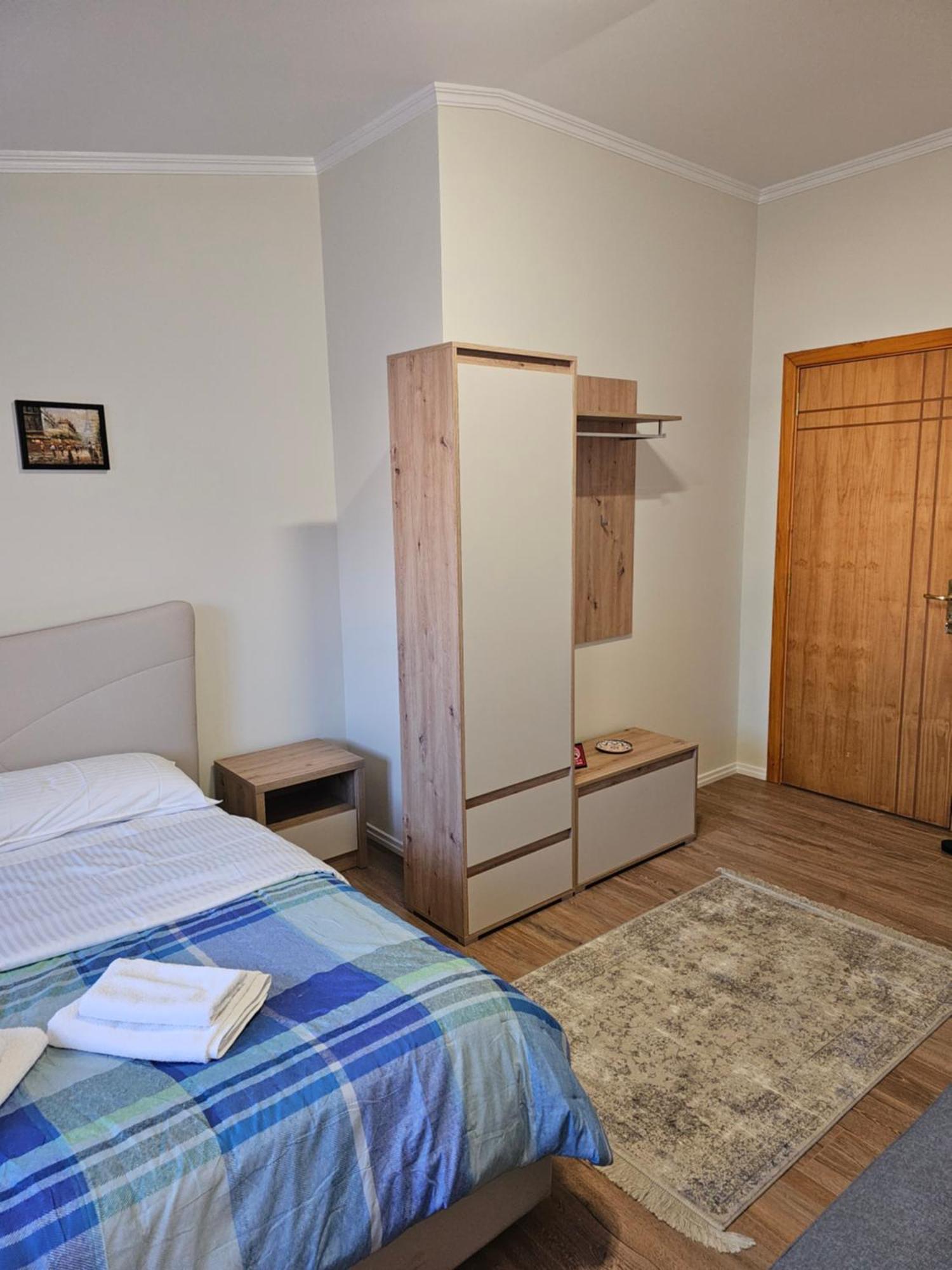Vila Tafa Apartments Tirana Exteriör bild